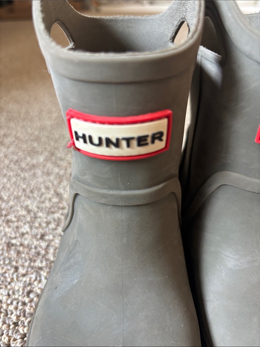 Hunter Kids Olive Rubber Pull-On Rain Boots with Red Logo Trim - Picture 2 of 5